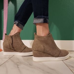 Olive green wedges